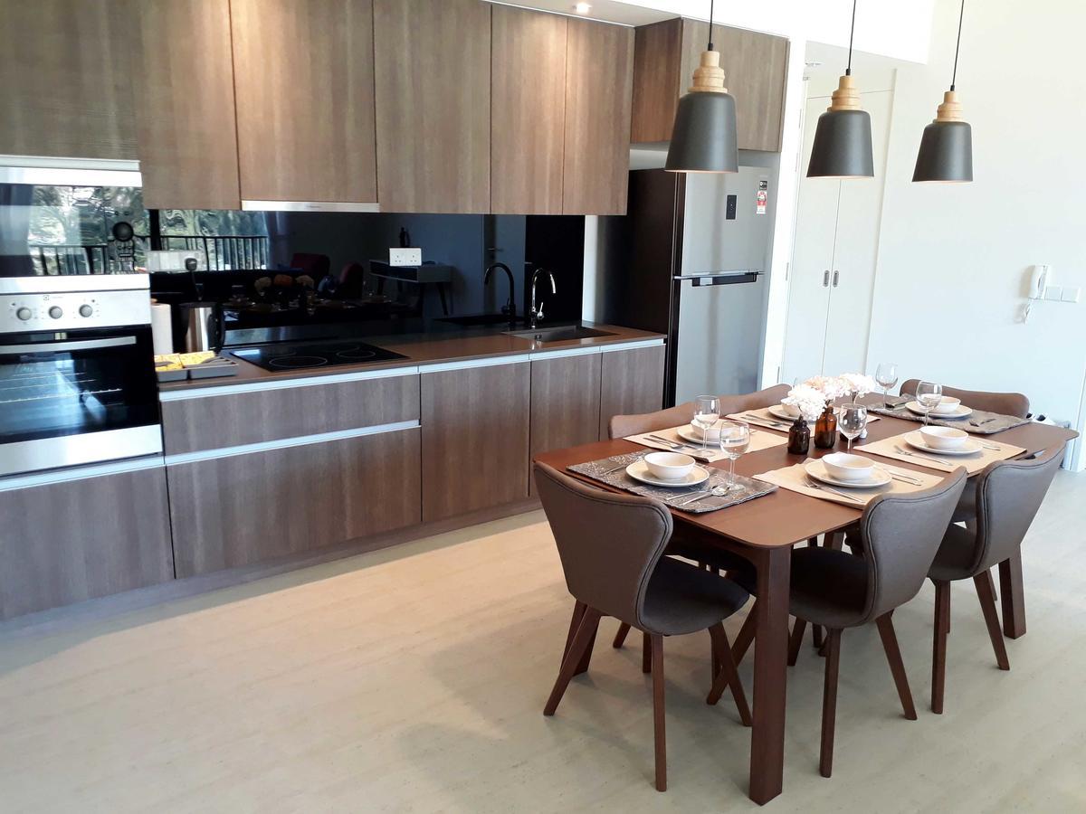 By The Sea Suites - Managed By Sdb Host Бату-Феррінгі Екстер'єр фото